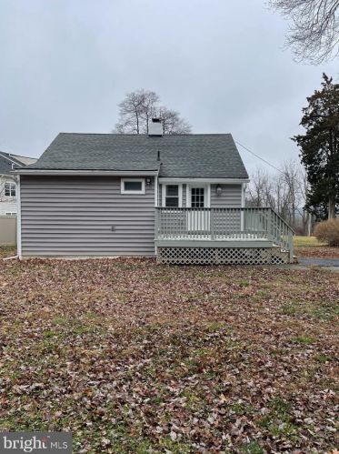3543 Providence Rd, Newtown Square, PA 19073-3005