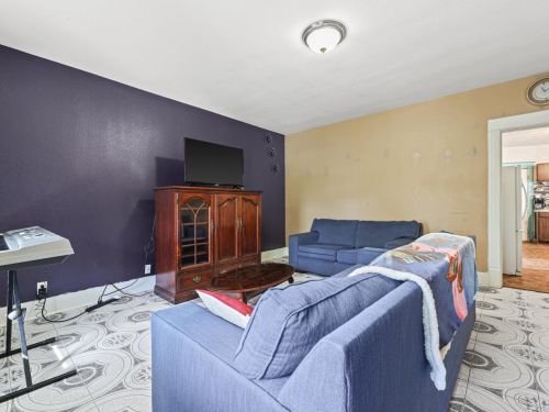 2408 Burnham St, Milwaukee, WI 53204-3034