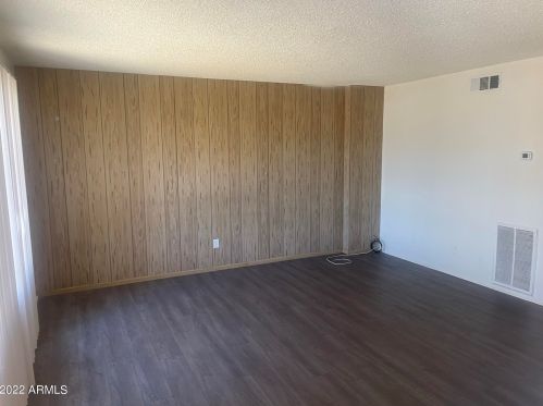 6702 43rd Ave, Glendale AZ  85301-3602 exterior