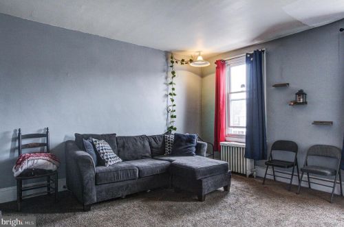 558 Stanbridge St, Norristown PA  19401-5312 exterior