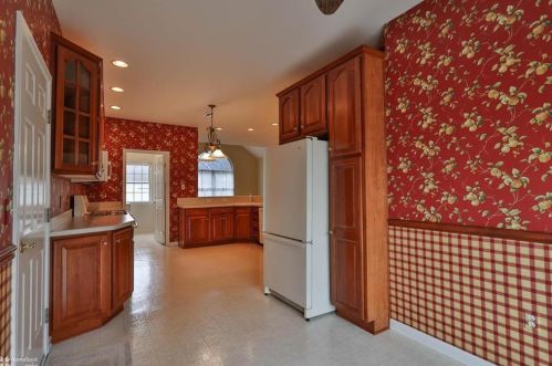 4913 Steeplechase Dr, Macungie PA  18062-8308 exterior