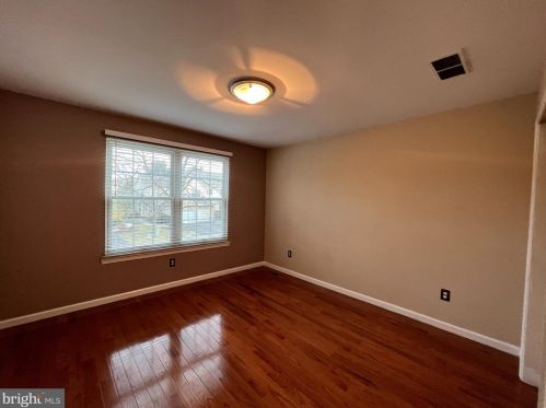 110 Gleneagles Dr, Blue Bell PA  19422-3240 exterior