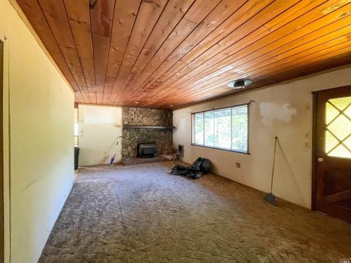 22619 Eastside Rd, Willits CA  95490-9780 exterior