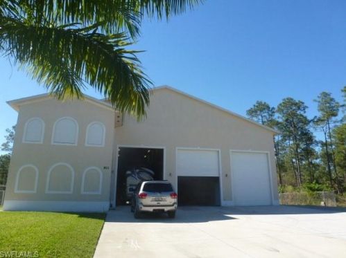 811 James Ave, Lehigh Acres, FL 33936-3343