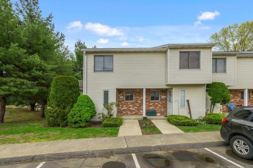 410 Emmett St, Bristol, CT 06010-8601