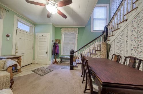 725 10th Ave, Whitaker PA  15120-1922 exterior