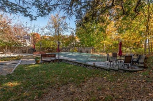 26 Brookside Rd, New Britain, CT 06052-1523