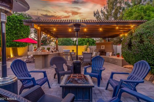 1554 Stirrup Ct, Gilbert, AZ 85296-2524