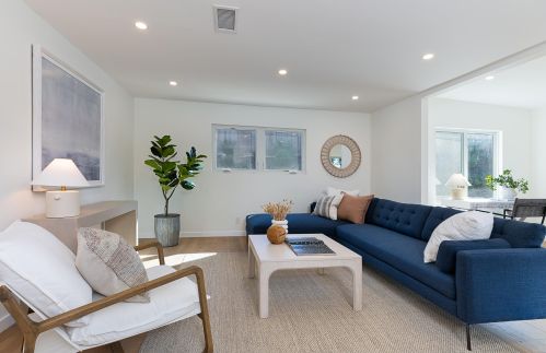 718 Calabria Dr, Santa Barbara CA  93105-4506 exterior