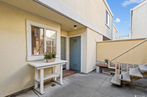 1001 San Antonio Cir, Daly City, CA 94014-3647