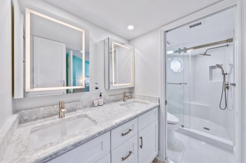 258 Seabreeze Cir, Jupiter FL  33477-6416 exterior