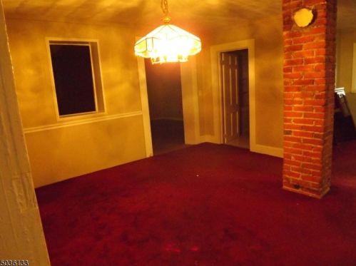 10 Bush St, Oxford NJ  07863-3001 exterior