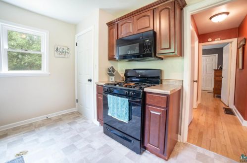 1322 Basswood Ave, Duluth MN  55811-4735 exterior