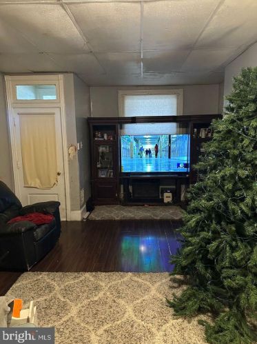 1682 Fillmore St, Philadelphia, PA 19124-2736