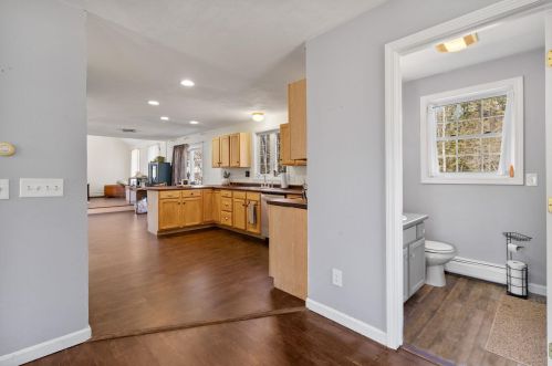 12 Byrne Rd, Northwood NH  03261-3239 exterior