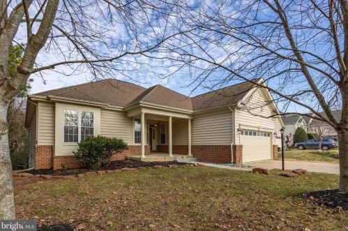 6701 Whirlaway Ct, Gainesville, VA 20155-3135