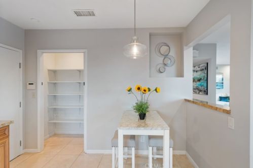 2105 Velez Dr, Rancho Palos Verdes CA  90275-1427 exterior