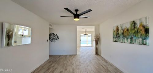 447 Caroline Ln, Chandler, AZ 85225-7039
