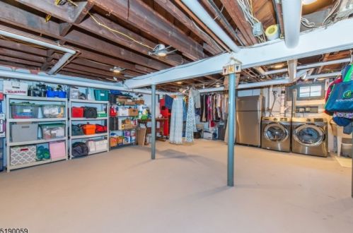 75 Valley View Dr, Morristown NJ  07960-5615 exterior