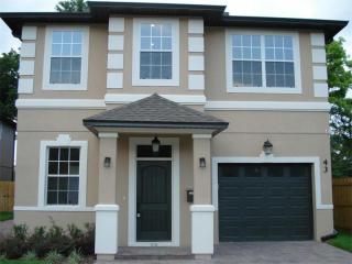 43 Spruce St, Orlando, FL 32804-4555