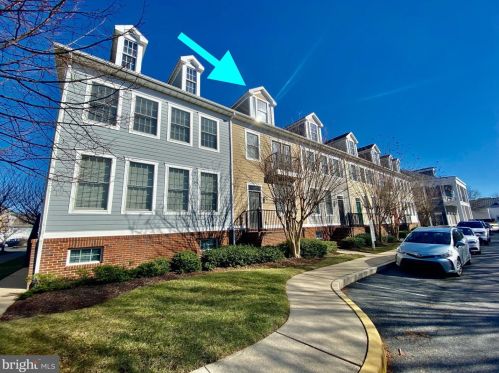 11 Village Green Dr, Millville, DE 19970-3200