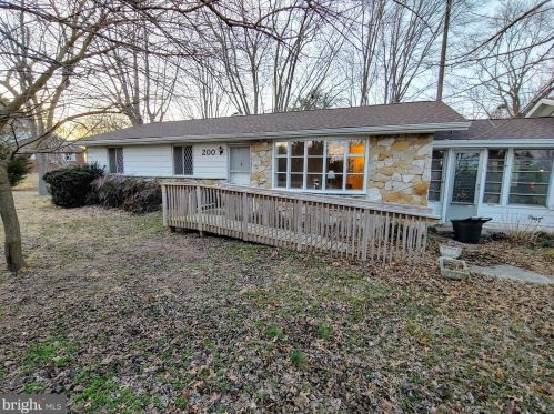 200 Virginia Ave, Seaford, DE 19973-1514