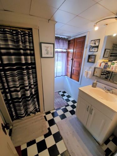 2605 Darlington Rd, Beaver Falls PA  15010-1239 exterior