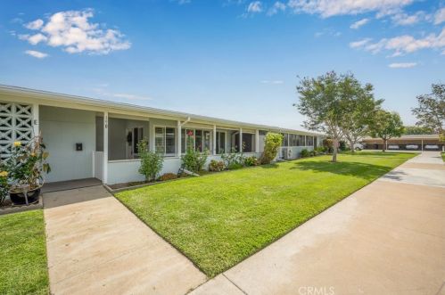 1200 Canoe Brook Dr, Seal Beach, CA 90740-3885