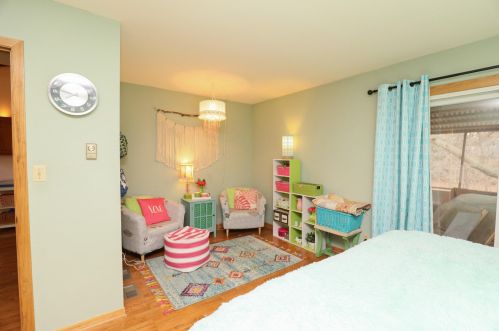 225 87 St, Kenosha WI 53142-2521 exterior