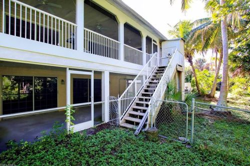 9217 Dimmick Dr, Sanibel, FL 33957-3003