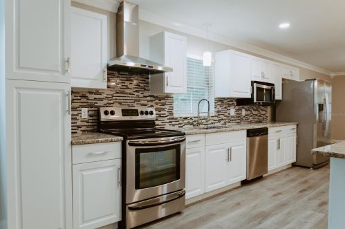 3217 Timothy St, Apopka FL  32703-6047 exterior
