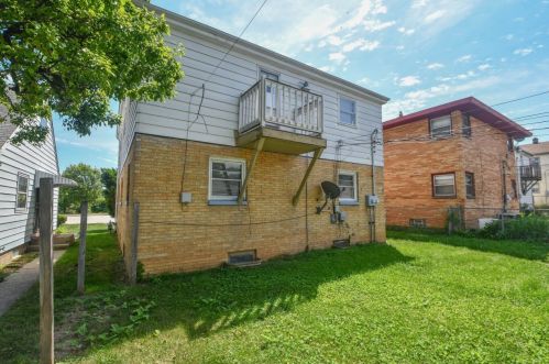 4581 60th St, Milwaukee WI 53220-4017 exterior