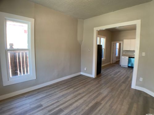 149 Jeremy St, Salt Lake City, UT 84104-1133