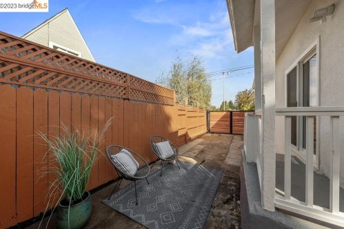 1836 Russell St, Berkeley CA  94703-2154 exterior