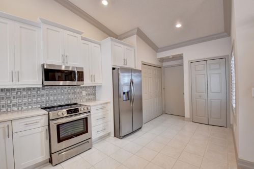 6169 Lake Hibiscus Dr, Delray Beach FL  33484-4620 exterior