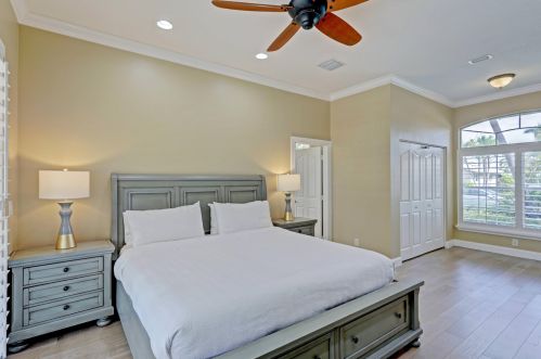 1241 Bimini Ln, West Palm Beach FL  33404-2770 exterior