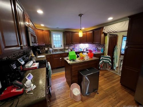 187 Greenwoods Rd, Norfolk CT  06058-1246 exterior