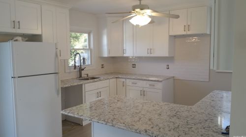 4 Oxford Ln, Bethpage NY  11714-1011 exterior