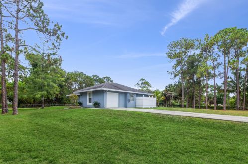 17076 46th Ct, Town Of Loxahatchee Groves, FL 33470-3519