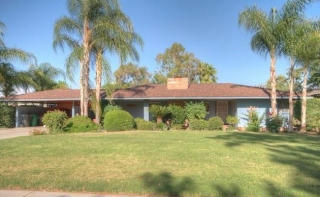 128 Carmelita St, Porterville, CA 93257-3310