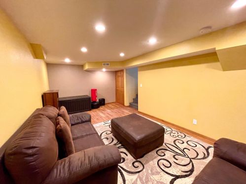 930 Victoria St, Fairmont MN  56031-4354 exterior