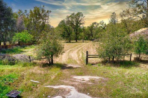 3120 Humphrey Rd, Loomis CA  95650-9095 exterior