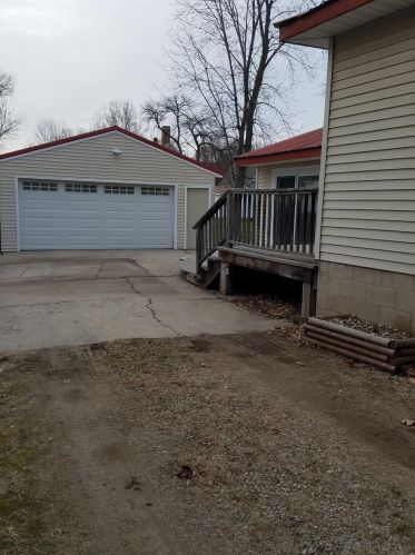 518 7th St, Willmar MN  56201-2634 exterior