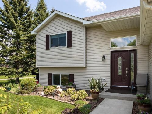 17199 Toronto Ave, Prior Lake, MN 55372-2994