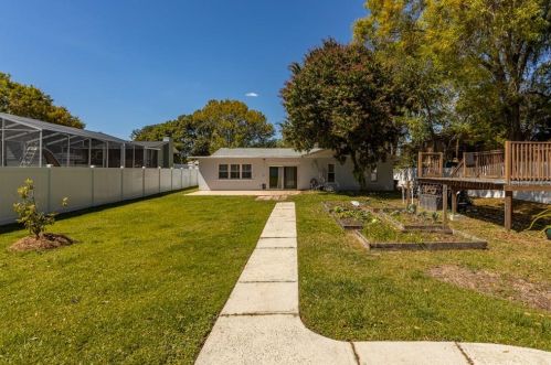 707 Shore Dr, Oldsmar FL  34677-4305 exterior