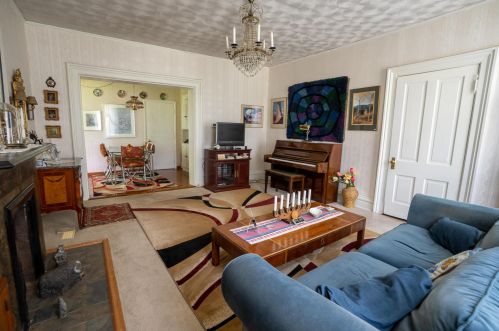 1571 Dyer Rd, Darbydale OH  43123-9738 exterior