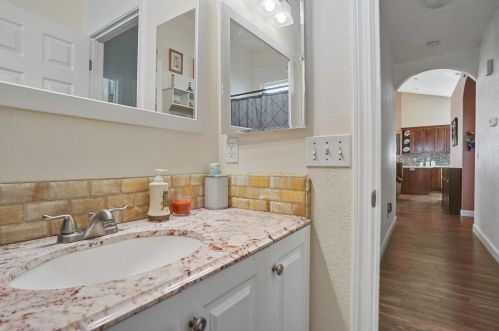 3737 Van Dusen Ave, Riverbank CA  95367-3030 exterior