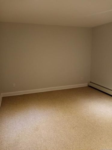 11 Drake St, Mount Vernon NY  10550-1630 exterior