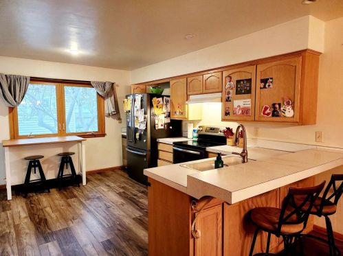 94 Fanna St, Fond Du Lac, WI 54935-5816