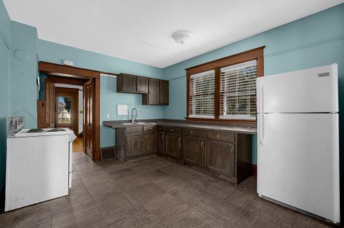 802 5th Ave, La Crosse WI  54601-4513 exterior